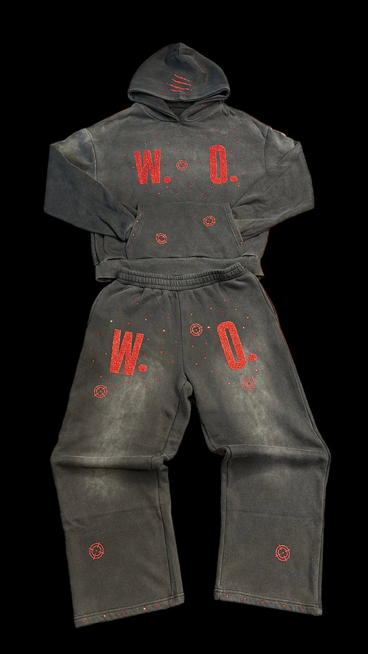 TRACK RED GLITTER WAR