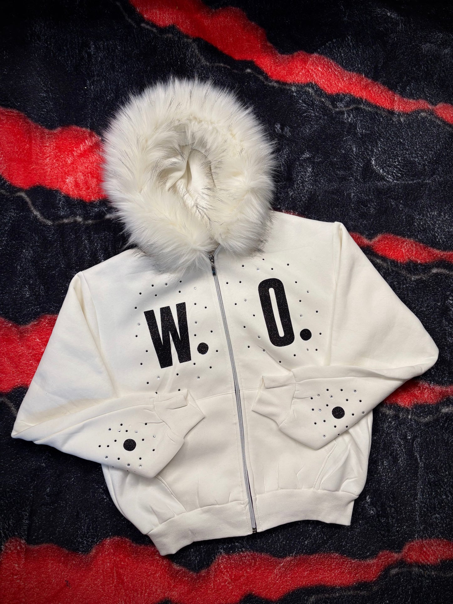 FUR HOODIE WHITE WOLF