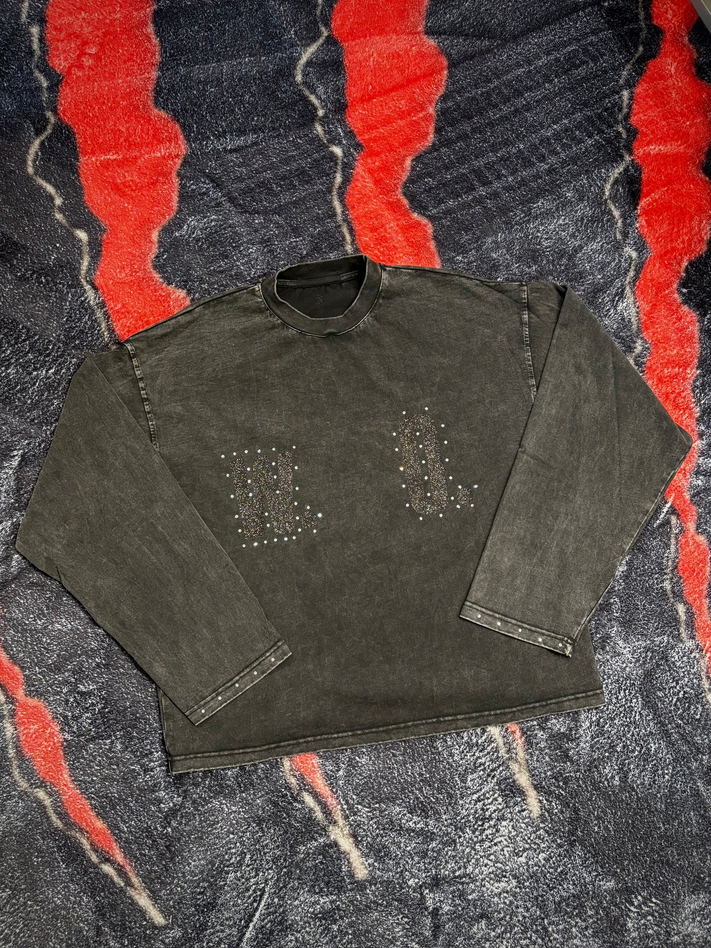 SLEEVE ACID WASH GLITTER