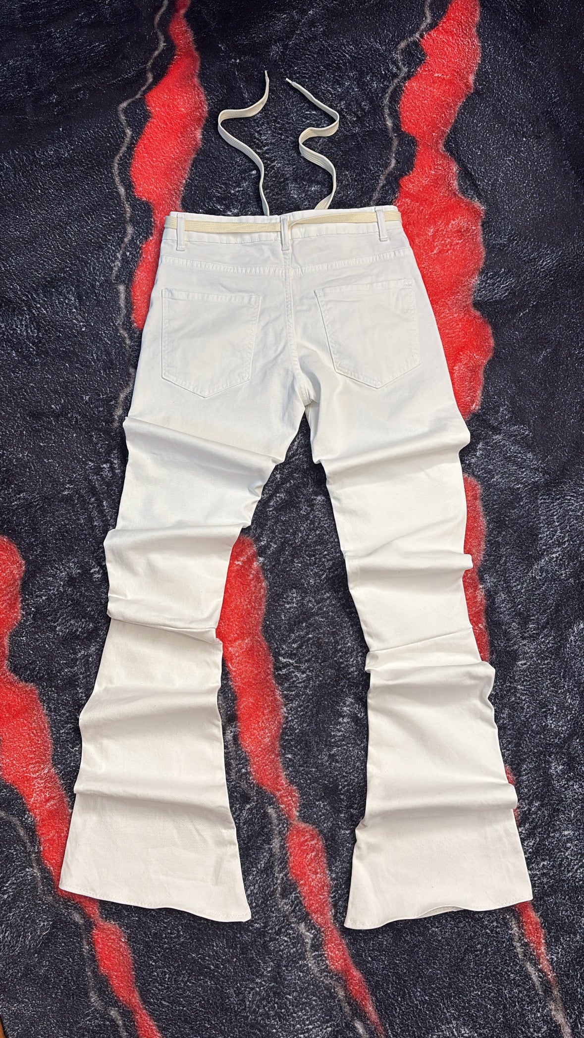STACKED DENIM WHITE CLASSIC