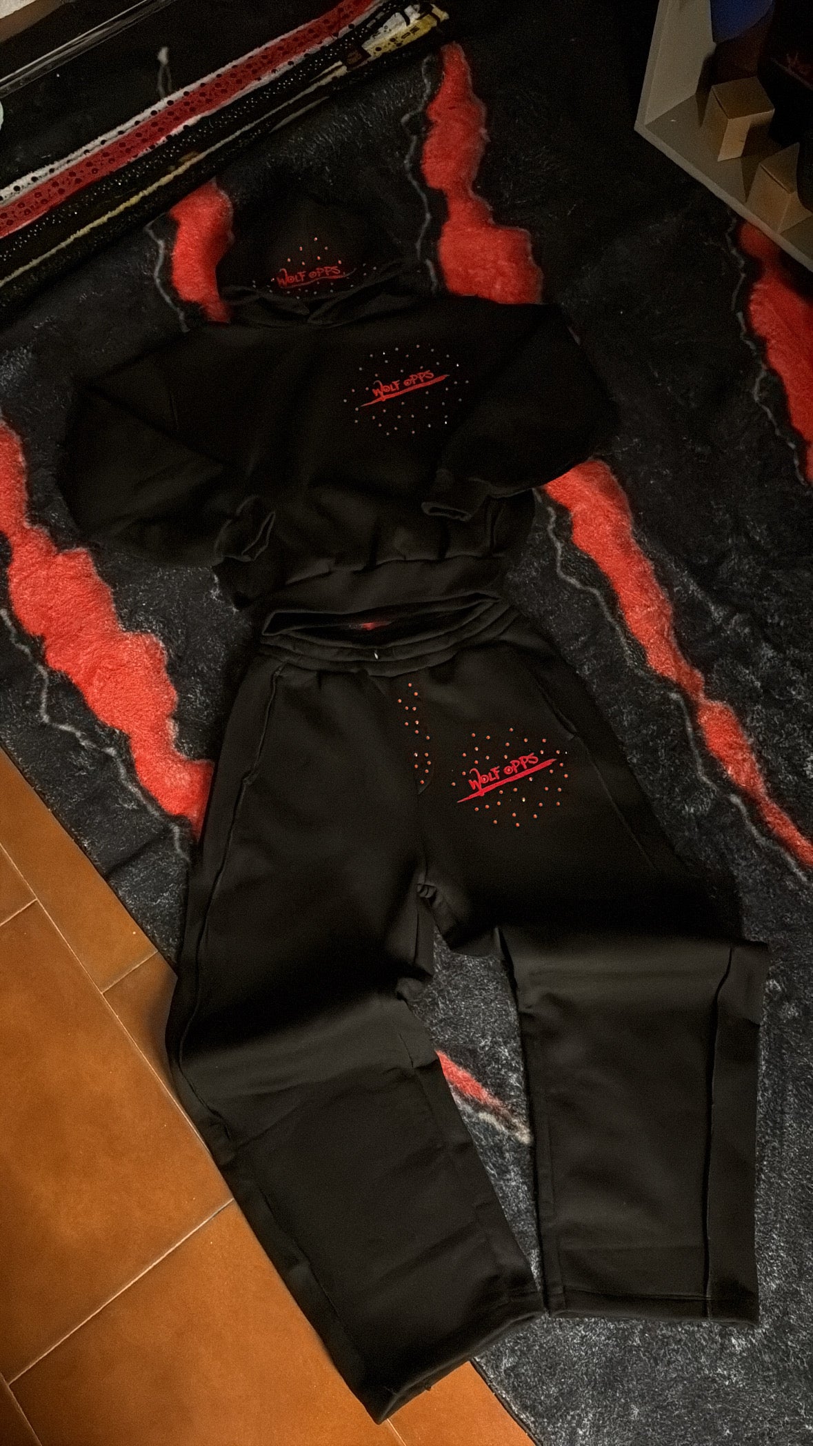 TRACKSUIT BLACK&RED VELLUTO