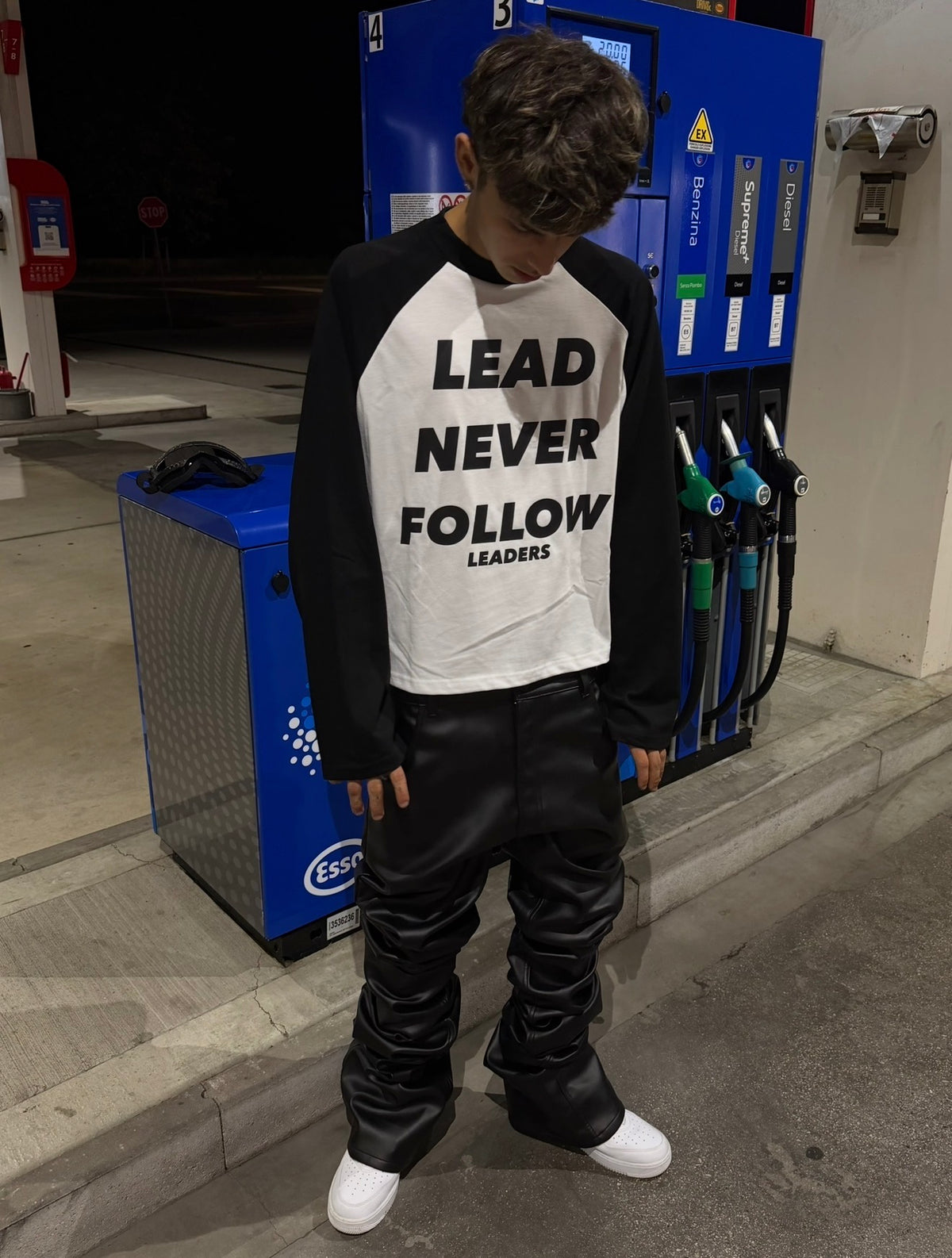 STACKED LEATHER BLACK
