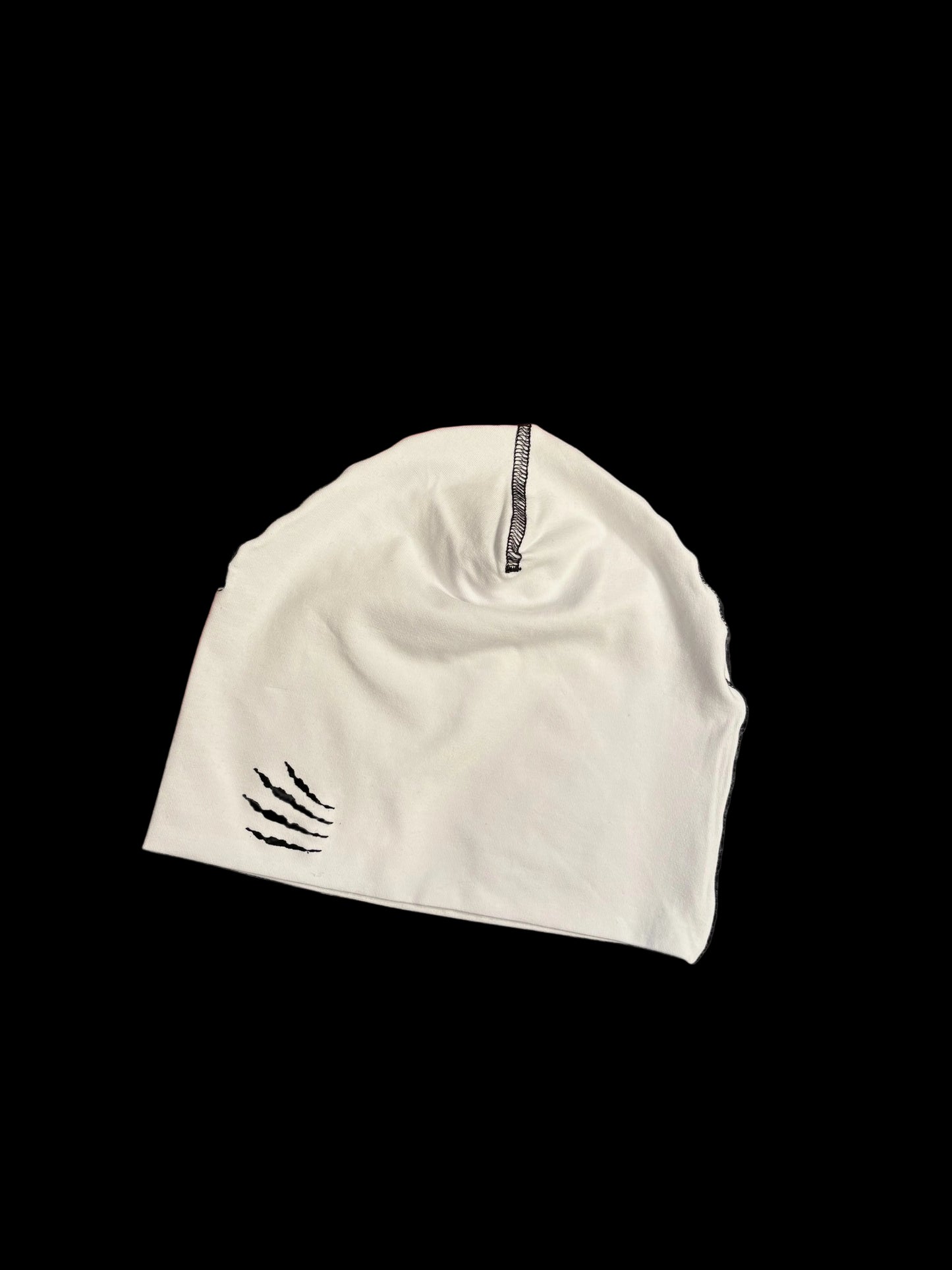 SKULL BEANY WHITE